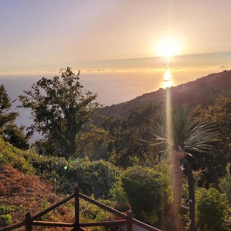 דירות Fajã da Ovelha Sunset Refuge מראה חיצוני תמונה