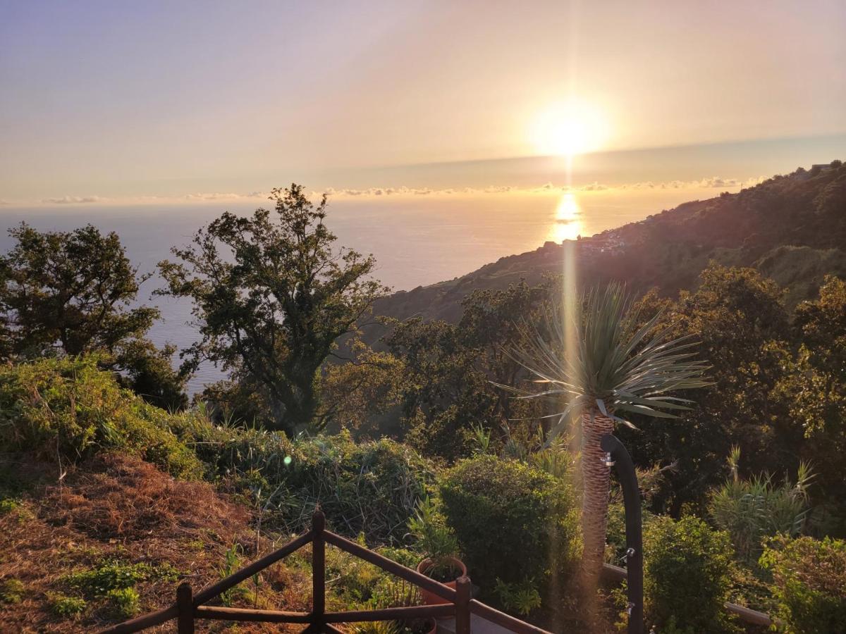 דירות Fajã da Ovelha Sunset Refuge מראה חיצוני תמונה